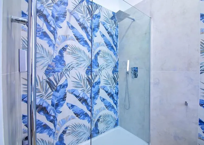 Domus Apartment *