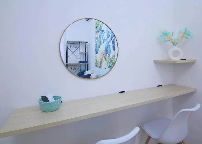 Domus Apartment *